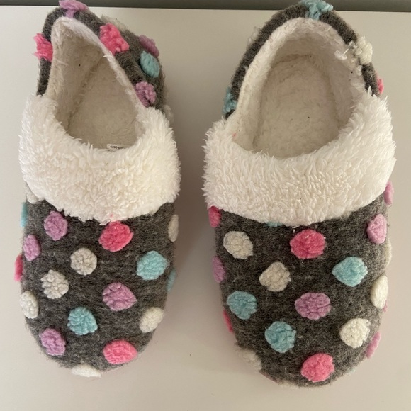 Kids slippers size 13/1 - Picture 3 of 10